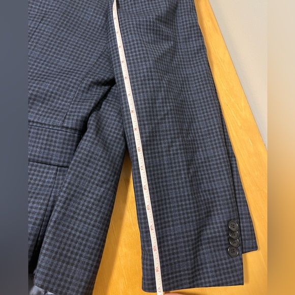 Kenneth Cole Reaction suit jacket - Picture 4 of 7